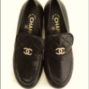 Chanel Black Quilted Leathe CC Logo Loafer
